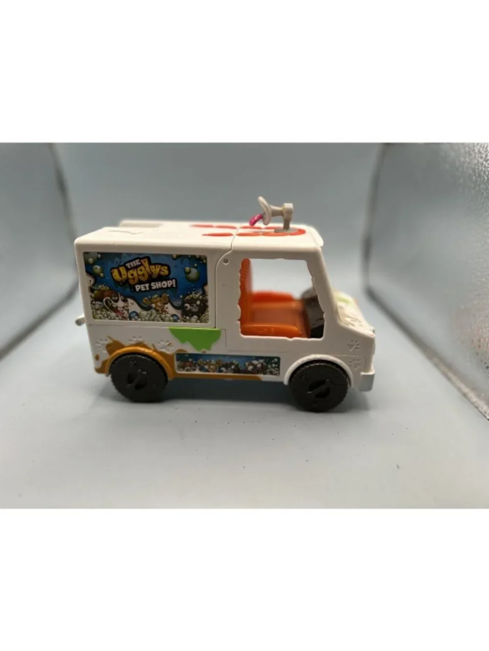 The Ugglys Petshop Dirty Dog Van Makes Sounds Works!
